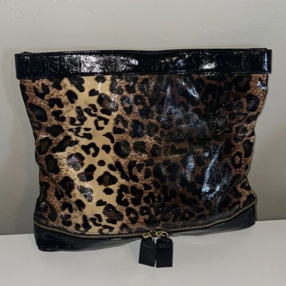 Jessica Simpson Animal Leopard Print Lg Clutch / Bag Excellent Cond. Used Once - Picture 2 of 11